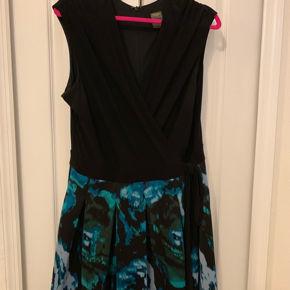 Taylor faux wrap dress with pockets!!